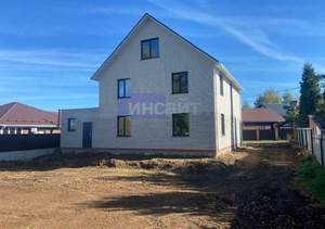 Дом 184м², 2-этажный, участок 8 сот.  