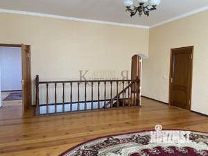 Коттедж 340м², 3-этажный, участок 8 сот.  
