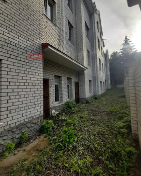 Дом 440м², 4-этажный, участок 4 сот.  