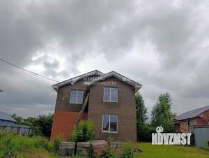 Дом 140м², 2-этажный, участок 10 сот.  