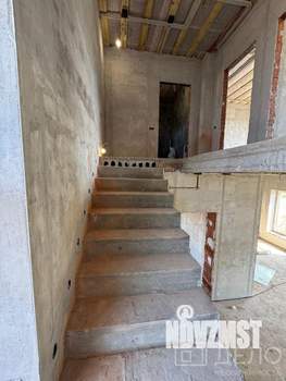 Дом 100м², 2-этажный, участок 5 сот.  