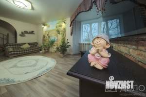 Дом 262м&sup2;, 2-этажный, участок 18 сот.  