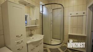 Коттедж 180м², 2-этажный, участок 10 сот.  