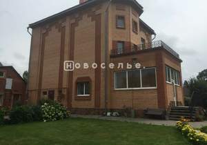 Дом 480м², 4-этажный, участок 16 сот.  