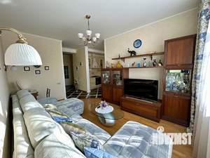 Коттедж 188м², 2-этажный, участок 10 сот.  