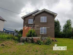 Дом 140м², 2-этажный, участок 10 сот.  