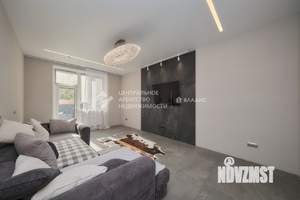 Дом 210м&sup2;, 2-этажный, участок 6 сот.  