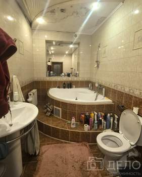 Дом 257м², 3-этажный, участок 2 сот.  