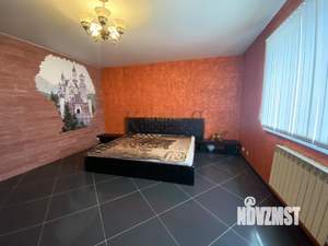 Дом 260м², 2-этажный, участок 8 сот.  