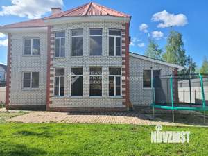 Дом 220м², 2-этажный, участок 6 сот.  