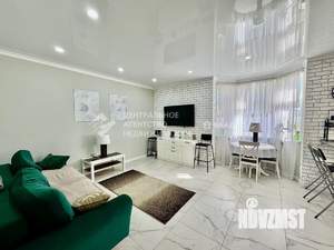 Дом 120м², 2-этажный, участок 6 сот.  