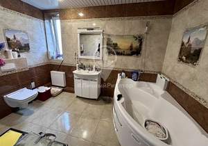 Дом 450м², 3-этажный, участок 8 сот.  