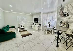 Дом 120м², 2-этажный, участок 6 сот.  