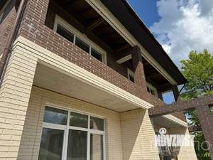 Коттедж 218м², 2-этажный, участок 9 сот.  