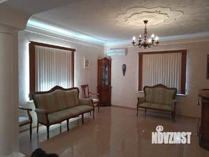 Коттедж 315м², 4-этажный, участок 8 сот.  