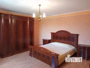 Коттедж 315м², 4-этажный, участок 8 сот.  