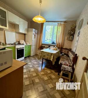 Коттедж 234м², 2-этажный, участок 25 сот.  