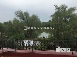 Коттедж 480м², 4-этажный, участок 16 сот.  