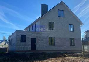 Дом 184м², 2-этажный, участок 8 сот.  