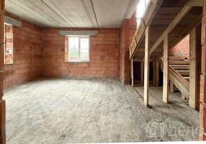 Дом 180м&sup2;, 2-этажный, участок 8 сот.  