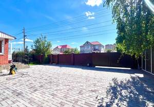 Дом 238м², 2-этажный, участок 10 сот.  