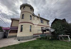 Дом 450м², 3-этажный, участок 8 сот.  