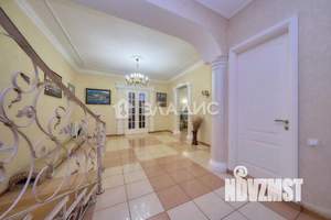 Дом 670м², 3-этажный, участок 17 сот.  