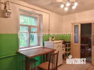 Дом 45м², 2-этажный, участок 10 сот.  