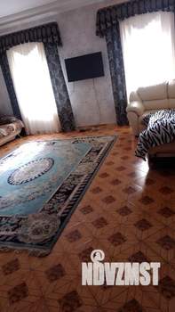 Коттедж 344м², 2-этажный, участок 10 сот.  