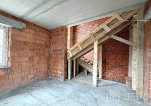 Дом 180м&sup2;, 2-этажный, участок 8 сот.  