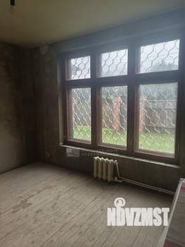 Дом 200м², 3-этажный, участок 17 сот.  