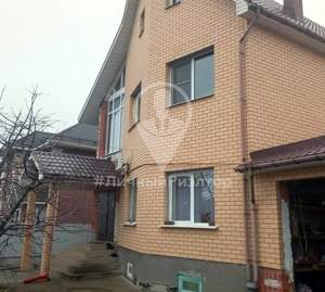 Дом 300м², 3-этажный, участок 6 сот.  