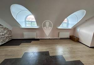 Дом 450м², 3-этажный, участок 8 сот.  
