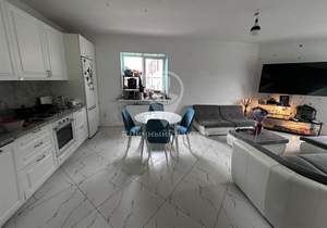 Дом 450м², 3-этажный, участок 8 сот.  