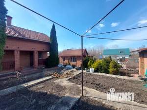 Дом 50м², 2-этажный, участок 10 сот.  