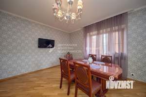 Дом 350м², 3-этажный, участок 8 сот.  