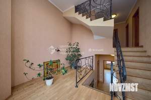 Дом 350м², 3-этажный, участок 8 сот.  