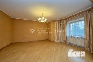 Дом 350м², 3-этажный, участок 8 сот.  