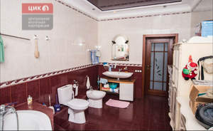 Дом 211м², 2-этажный, участок 21 сот.  