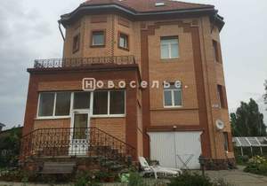 Дом 480м², 4-этажный, участок 16 сот.  