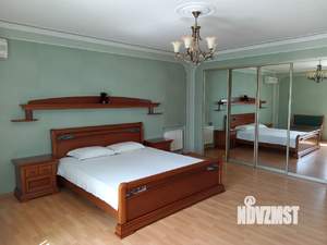 Коттедж 315м², 4-этажный, участок 8 сот.  