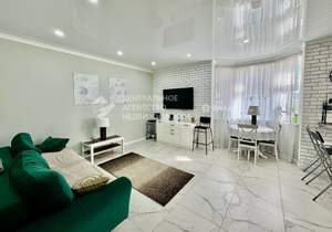 Дом 120м², 2-этажный, участок 6 сот.  