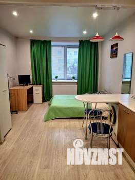 Студия квартира, посуточно, 32м2, 2/15 этаж