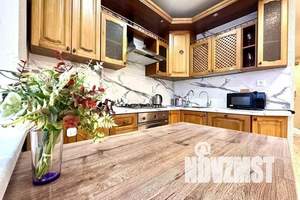 2-к квартира, посуточно, 65м2, 1/11 этаж