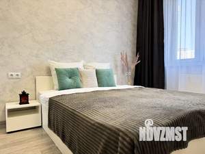 2-к квартира, посуточно, 40м2, 9/25 этаж