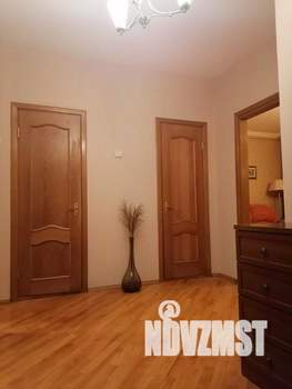 1-к квартира, посуточно, 60м2, 1/1 этаж