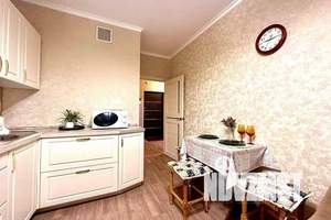 1-к квартира, посуточно, 38м2, 7/20 этаж