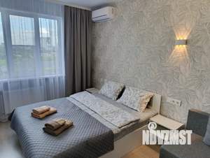 1-к квартира, посуточно, 40м2, 5/15 этаж