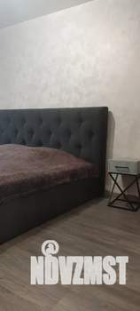 1-к квартира, посуточно, 42м2, 1/10 этаж