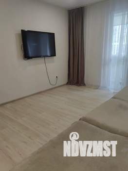 1-к квартира, посуточно, 45м2, 4/25 этаж